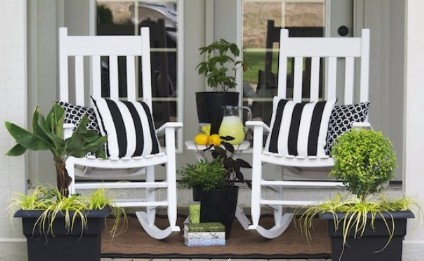 Patio Oasis contrast - plant colors, black and white furniture